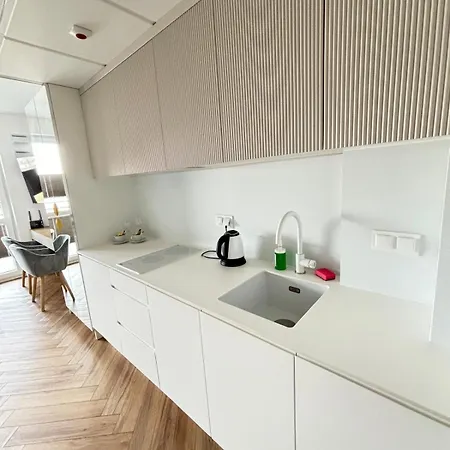 24h Pileckiego Apartment Warsaw