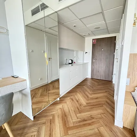 Apartment 24h Pileckiego Warsaw